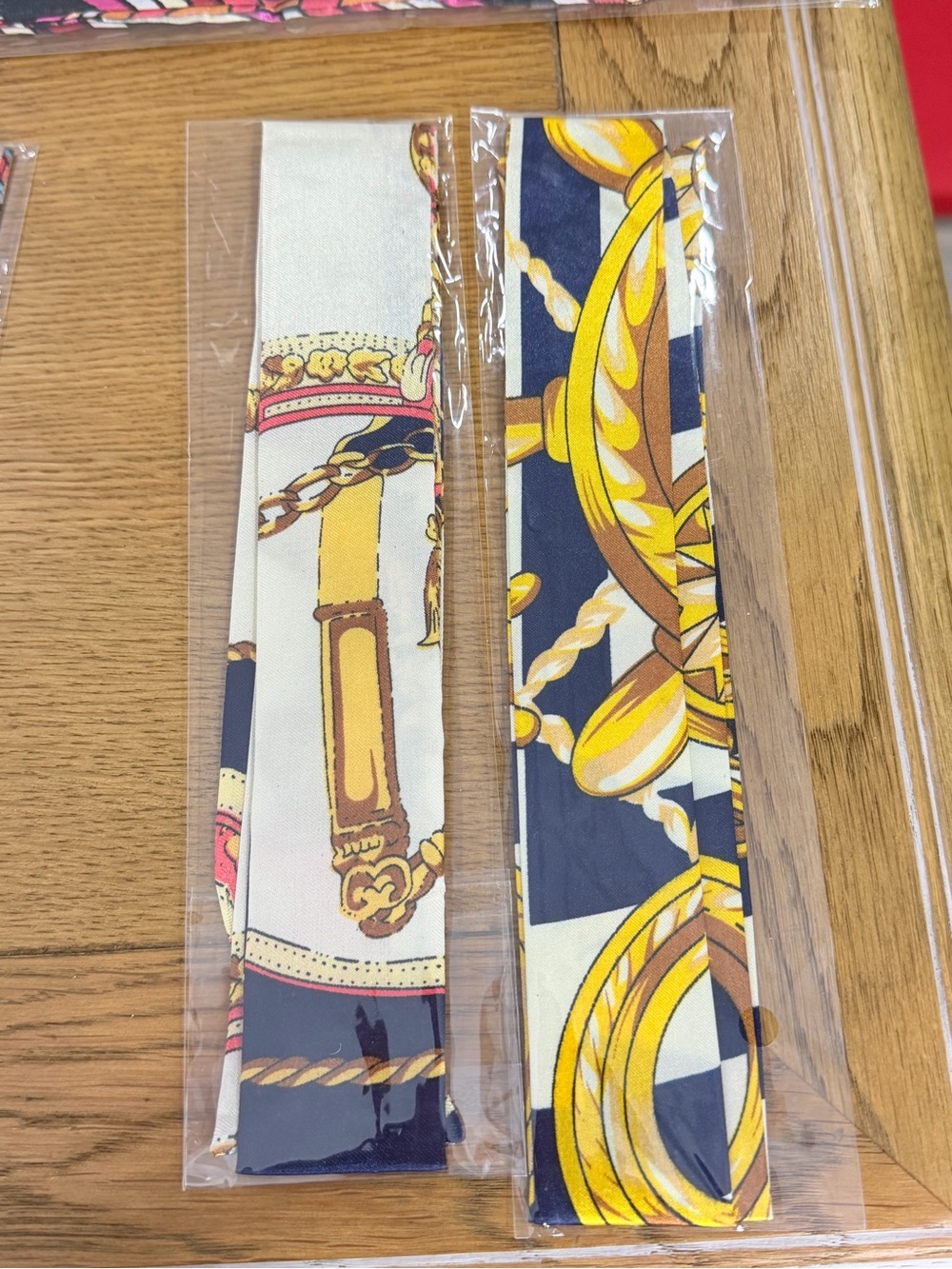 Silk-Feel Navy and White Scarf Ribbon with Gold Chain Print
